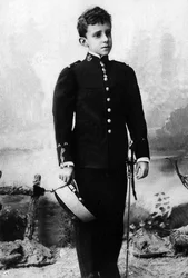 Porträtt av Alphonse Leon Ferdinand de Bourbon (1886-1941), känd som Alfonso XIII, kung av Spanien.