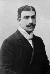 Porträtt av Lucien Germain Guitry (1860-1925), fransk skådespelare.