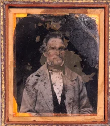 Porträtt av en man. Daguerreotypi (Daguerre) under ram cirka 1850.