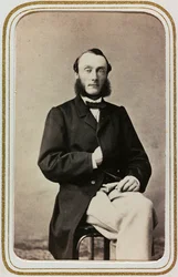 Porträtt av en man, carte de visite; i underlaget finns uppgiften "Robert Ditzinger (1826-1891)"