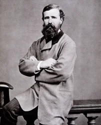 Porträtt av den brittiska upptäcktsresanden Verney Lovett Cameron (1844-1894).