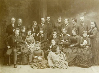 Den första dramatiska teatergruppen i Warszawa (Varsovie en Pologne) (Polen). Albumin foto
