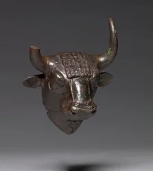 Tjurhuvudfäste, c.700-600 f.Kr. (brons)