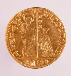 Guldmynt (zecchino eller paljett) från Venedig: dogen Nicolo Contarinis (1630-1631) regeringstid. Diameter 3,4 cm Rom, nationell term museum
