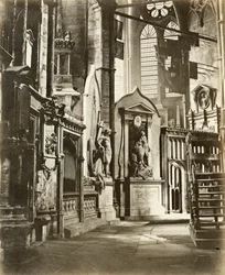 Norra gången i Westminster Abbey, London, c1860
