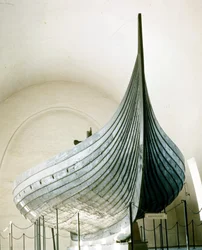Vikingaskepp (drakkar) från Gokstad nära Oslo. Oslo Bygdoy museum, Norge.