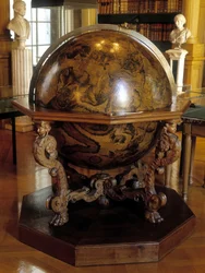 Coronellis himmelsglob enligt Gatelliers meridian. Denna glob tillverkades av franciskanermunken Vincenzo Coronelli (1650-1718). Institut de France, Paris.