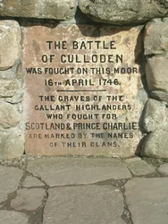 Minnesmärke på slagfältet vid Culloden Moor, tidigt 2000-tal