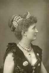 Lady Carew, hovmästare
