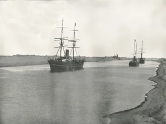 Fartyg på Suezkanalen, Kantara, Egypten, 1895.