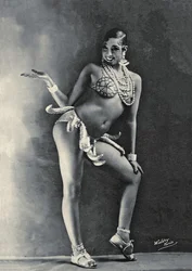 Josephine Baker i sin berömda banankostym, ca 1927