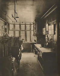 Grillrestaurangen på första våningen i Cock med utsikt över Fleet Street, cirka 1935