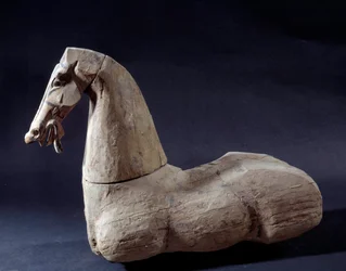Kinesisk konst: Wood Horse. Skulptur från Han-tiden innan. Paris, Musee Cernuschi