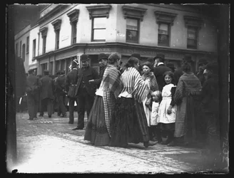 Hörn av Custom House Street och Bute Street, Cardiff, 1892.