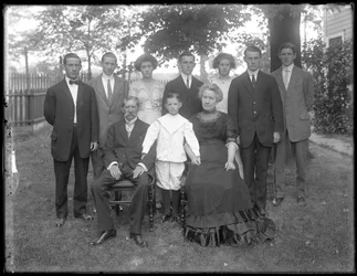McGovern-familjen, Creston Avenue, Bronx, ca 1911