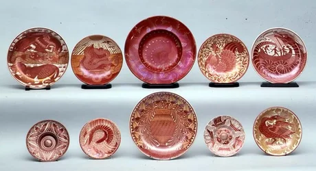 Urval av Red Luster Ware