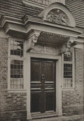 Dörröppning, Burwash, Sussex (s/v foto)