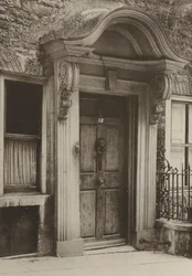 Doorway, Stamford, Northants (s/v foto)