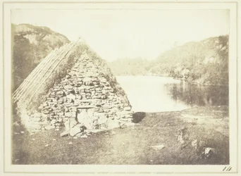 Highland Hut på stranden av Loch Katrine