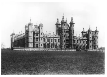 Donaldsons Hospital, byggt 1833-51 (bw foto)