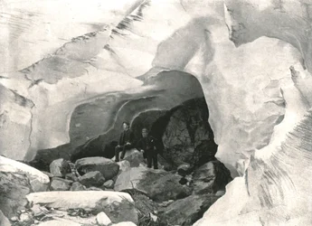 Klippiga bergen: isgrotta i den stora glaciären, Mount Sir Donald, Kanada, 1895.