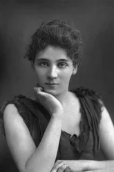 Elizabeth Robins 1862-1952, amerikansk skådespelerska, dramatiker, romanförfattare och suffragette, 1893.