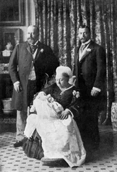 Fyra generationer av kungafamiljen, 1894.