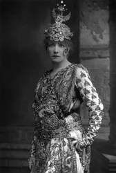 Sarah Bernhardt 1844-1923, fransk scenskådespelerska, 1890.