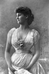 Hertiginnan av Leinster, 1890.