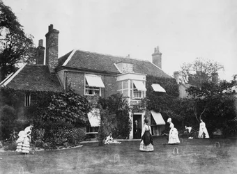 Krocket på gräsmattan på Elm Lodge, Streatley, ca 1870-talet