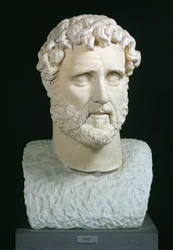 Porträttbyst av kejsar Antoninus Pius (86-161) från badet i Caracalla, Rom, ca 140 (marmor)