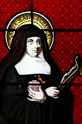 Fönster i målat glas. Saint Jane Frances de Chantal är ett romersk-katolskt helgon, som saligförklarades 1751. Hon grundade den religiösa Order of the Visitation of Holy Mary. Thorens. Frankrike.
